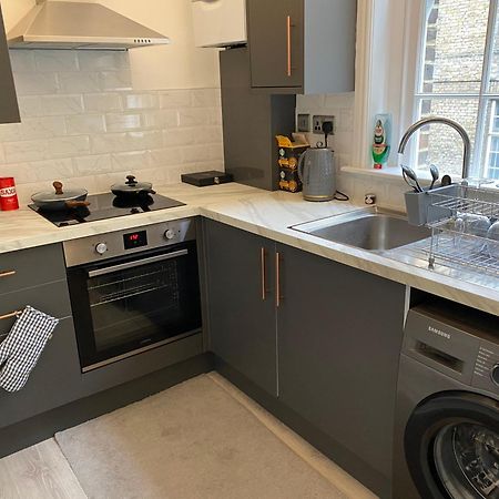 Charming Newly Refurb 2-Bed 2-Bath Whole Apartment Near Hyde Park & Kensington, Prime Paddington Location Zone 1 런던 외부 사진