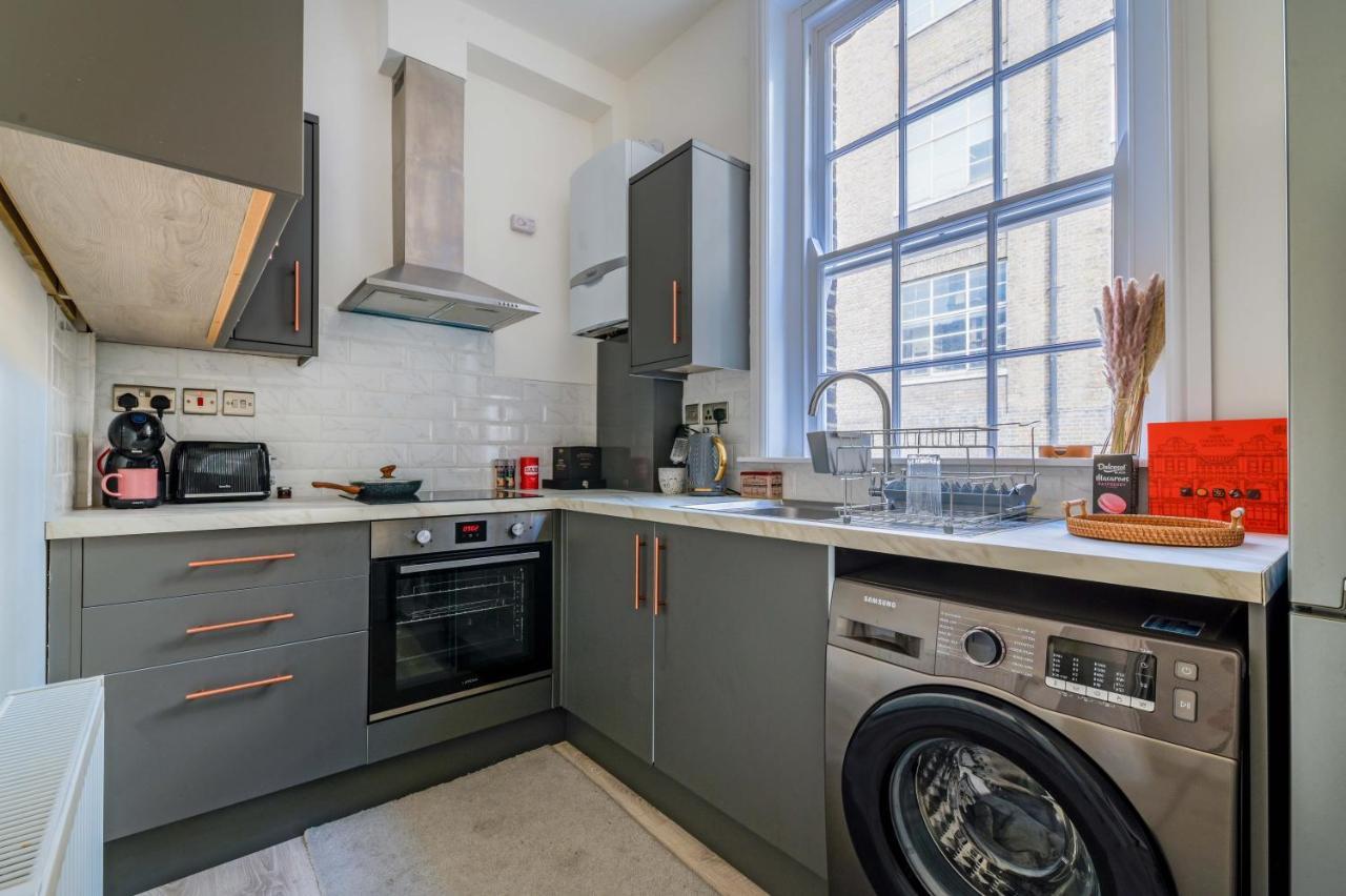 Charming Newly Refurb 2-Bed 2-Bath Whole Apartment Near Hyde Park & Kensington, Prime Paddington Location Zone 1 런던 외부 사진