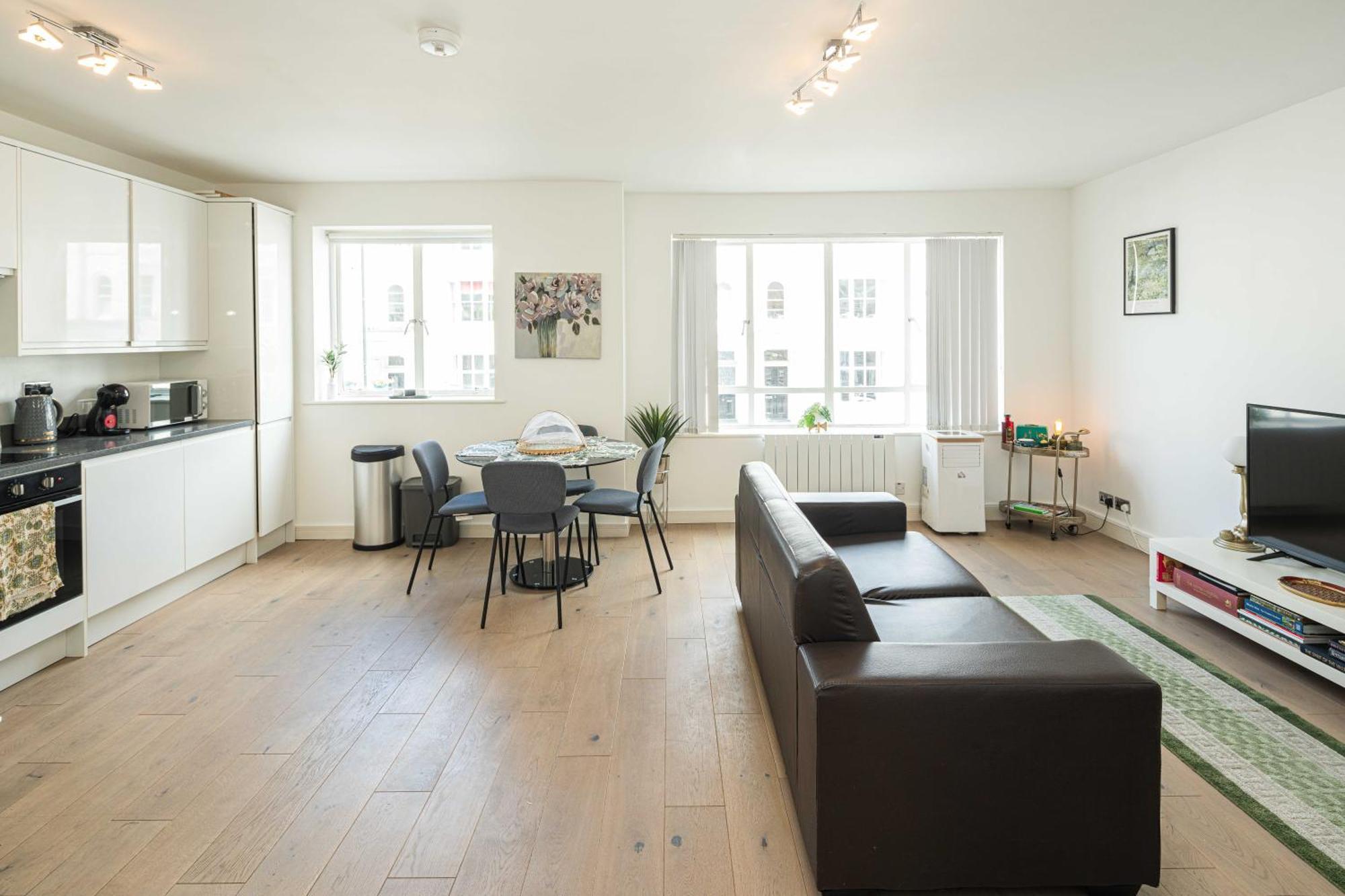Charming Newly Refurb 2-Bed 2-Bath Whole Apartment Near Hyde Park & Kensington, Prime Paddington Location Zone 1 런던 외부 사진